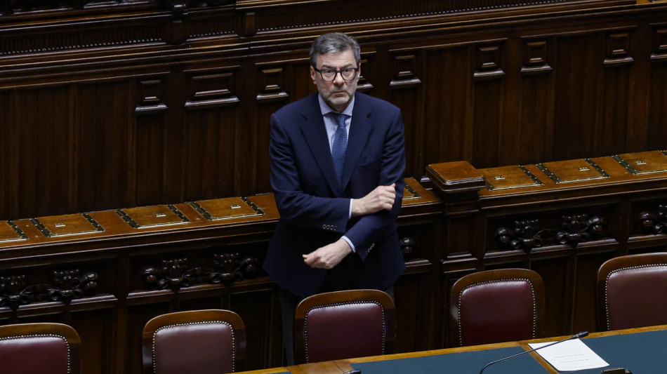 Il governo chiede la fiducia in Aula alla Camera sulla manovra
