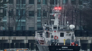 Queda de helic&oacute;ptero no rio Hudson, em NY, deixa seis mortos