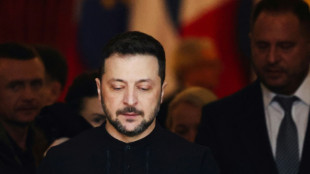 Trump perde paci&ecirc;ncia e aumenta press&atilde;o sobre Zelensky