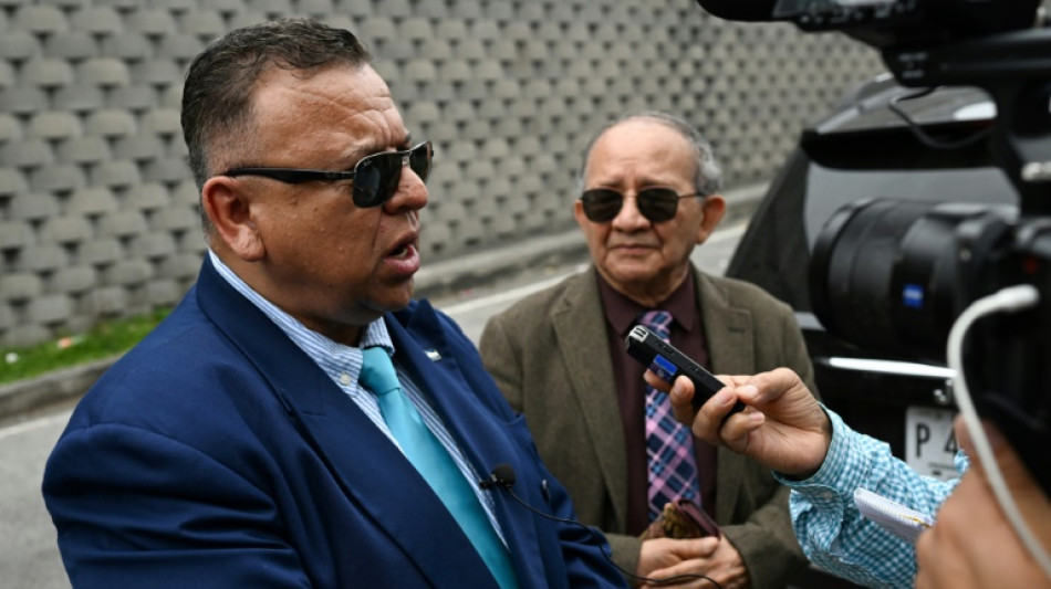 Abogados de venezolanos presos en El Salvador denuncian retraso de justicia
