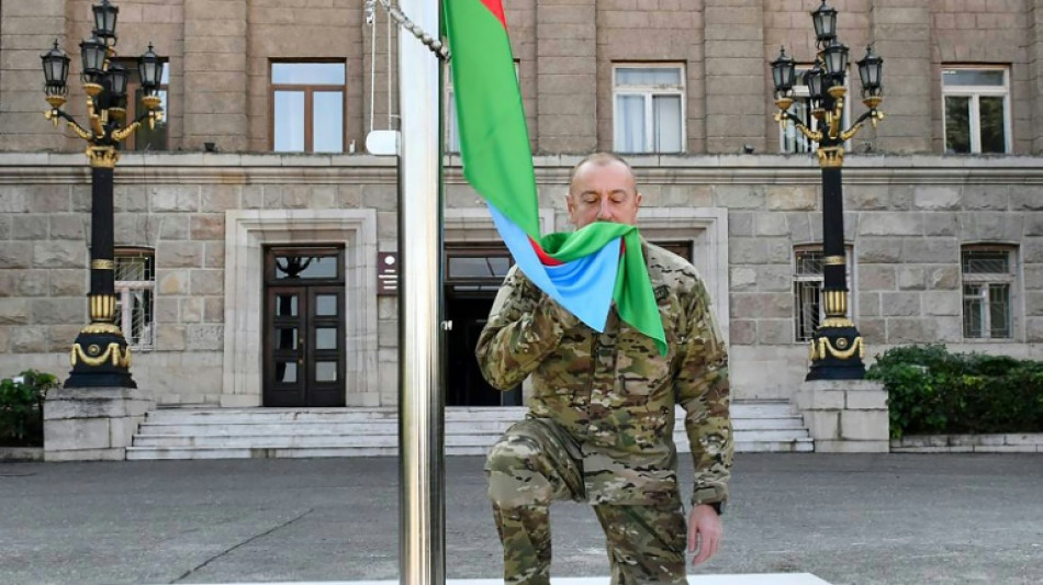 Haut-Karabakh: Aliev, pour sa premi&egrave;re visite &agrave; Stepanakert, hisse le drapeau azerba&iuml;djanais