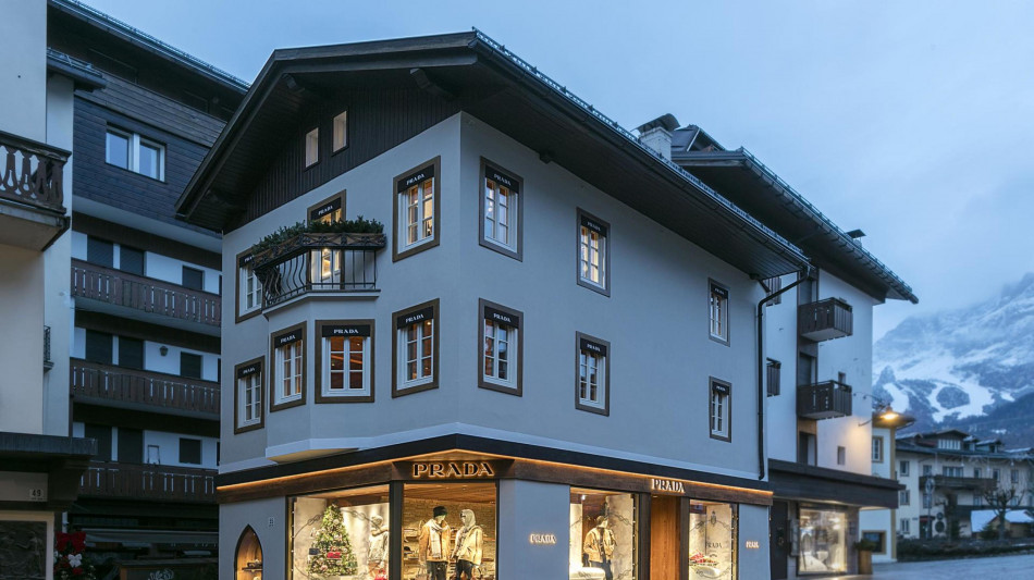 Apre in tempo per le Olimpiadi la prima boutique Prada a Cortina
