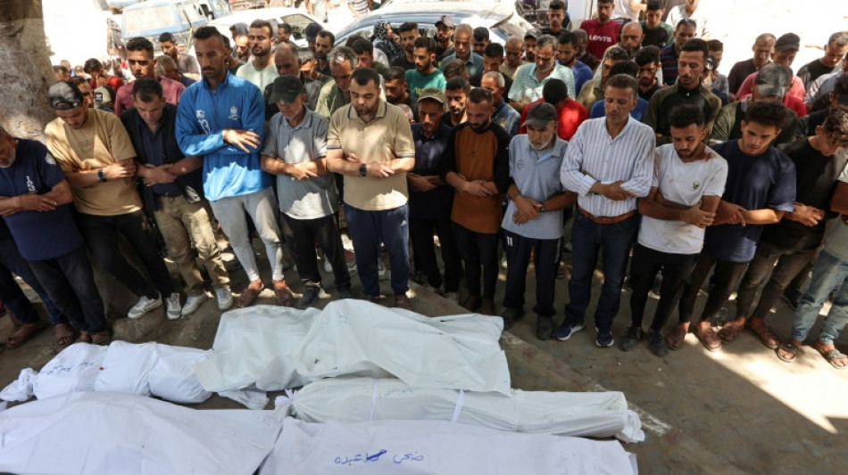 Gaza: la D&eacute;fense civile annonce 69 morts, un cessez-le-feu d&eacute;battu en Isra&euml;l