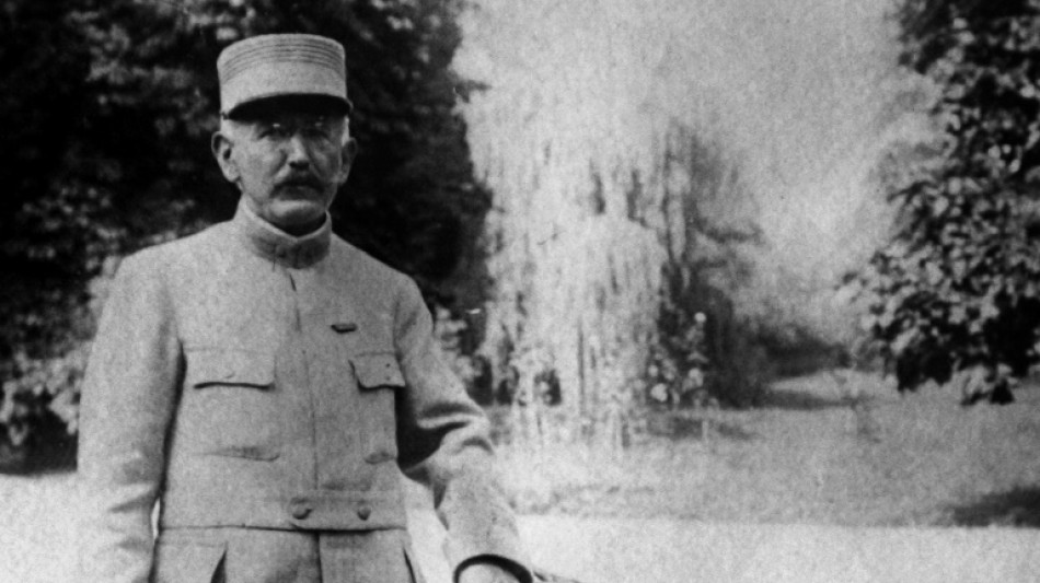 França promove militar judeu Alfred Dreyfus, alvo de polêmica há 130 anos