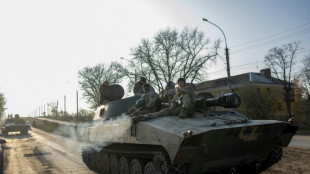 Ucrania mantiene cautela despu&eacute;s de que Rusia ordenara la retirada de tropas de Jers&oacute;n