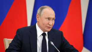 Ragaillardi, Poutine se pr&eacute;sente &agrave; la presse et aux Russes