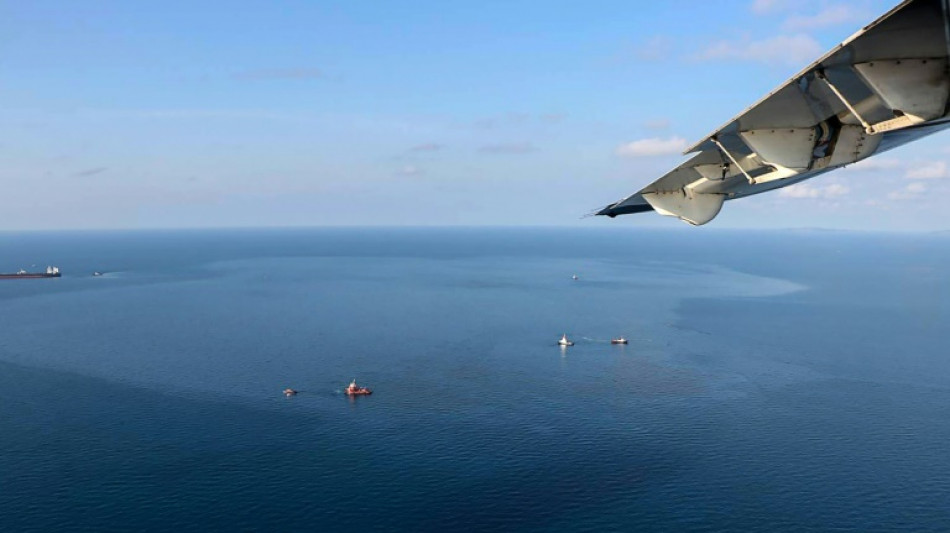 La marina de Tailandia se moviliza para contener un vertido de petr&oacute;leo