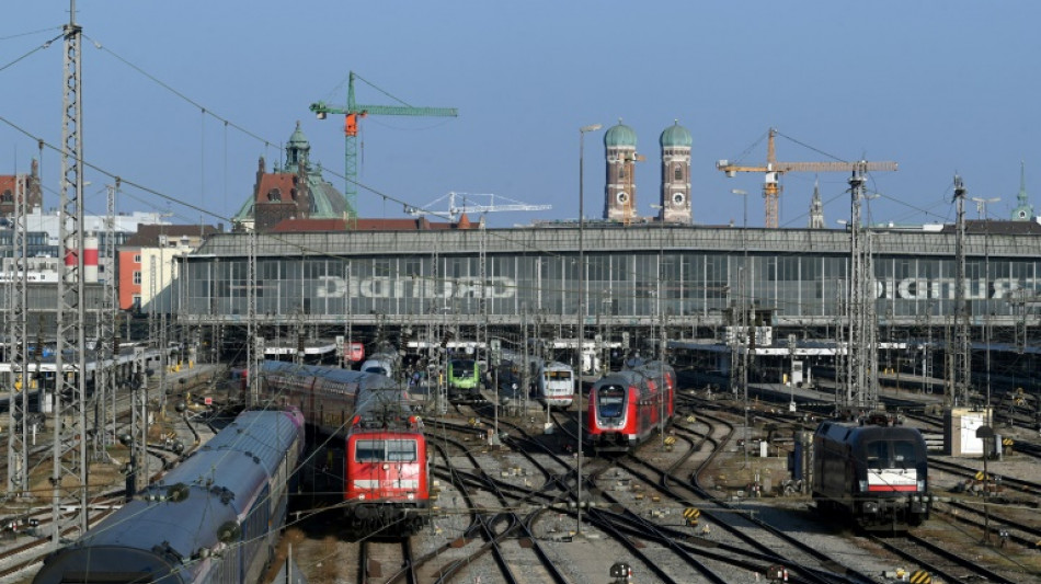 Verbrauchersch&uuml;tzer fordern Nachbesserungen beim Deutschlandticket
