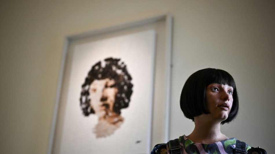 La premi&egrave;re oeuvre d'un robot humano&iuml;de vendue aux ench&egrave;res pour 1,2 million d'euros