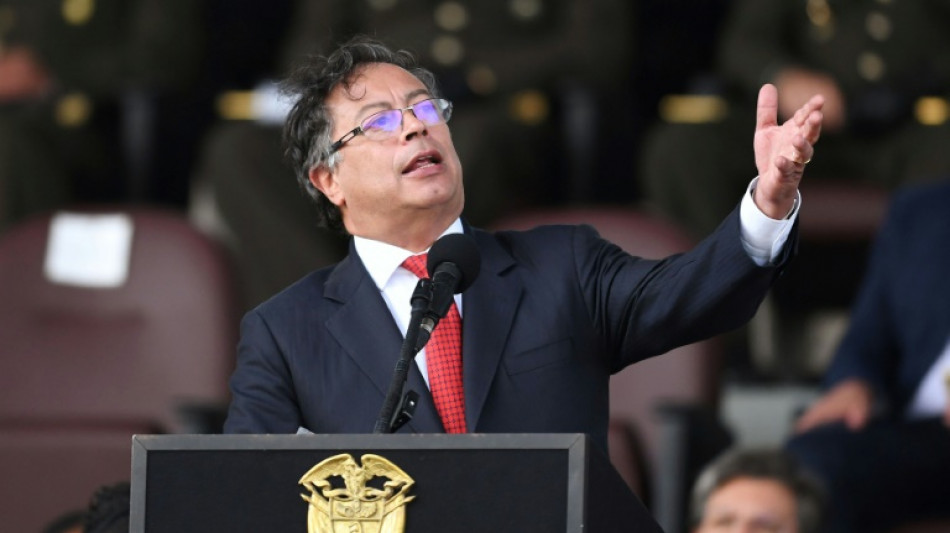 Petro Gobierno de Colombia suspende &oacute;rdenes de captura de negociadores de paz del ELN 