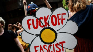 Manifesta&ccedil;&otilde;es em todo o Reino Unido para denunciar a viol&ecirc;ncia racista