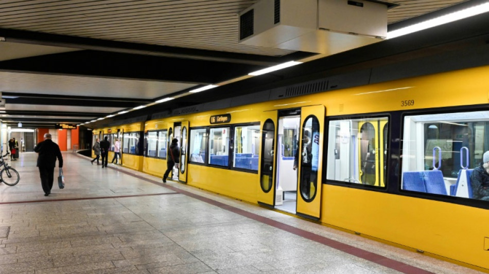 Schnieder hofft auf Einigung bei Deutschlandticket in den kommenden Tagen