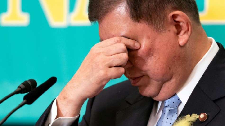 Stocks up, dollar down tracking Trump moves and earnings