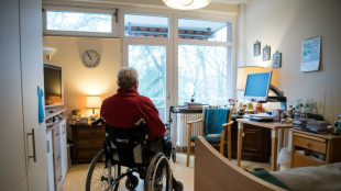 Pflegebeitrag soll steigen - Lauterbach will mehr Mittel f&uuml;r h&auml;usliche Pflege