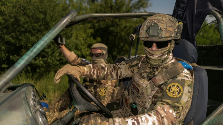 Ucrânia pede apoio 'constante' após anúncio dos EUA de suspensão do envio de algumas armas