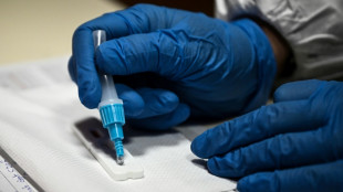 Covid-19: les principaux indicateurs poursuivent leur d&eacute;clin