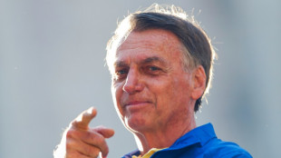 Bolsonaro cancela compromissos de julho após passar mal 