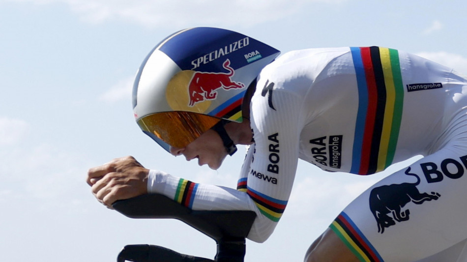 Mondiali di ciclismo: Evenepoel vince ancora la sfida a crono, argento per Ganna