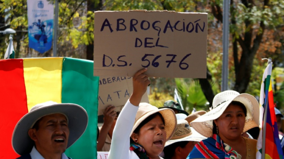 Apoiadores de Morales protestam na Bol&iacute;via contra aumento do diesel