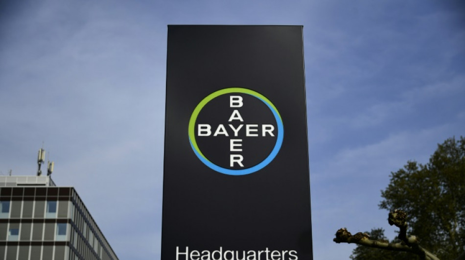 Bayer schreibt Quartalsverlust und k&uuml;ndigt Streichung von F&uuml;hrungsebenen an