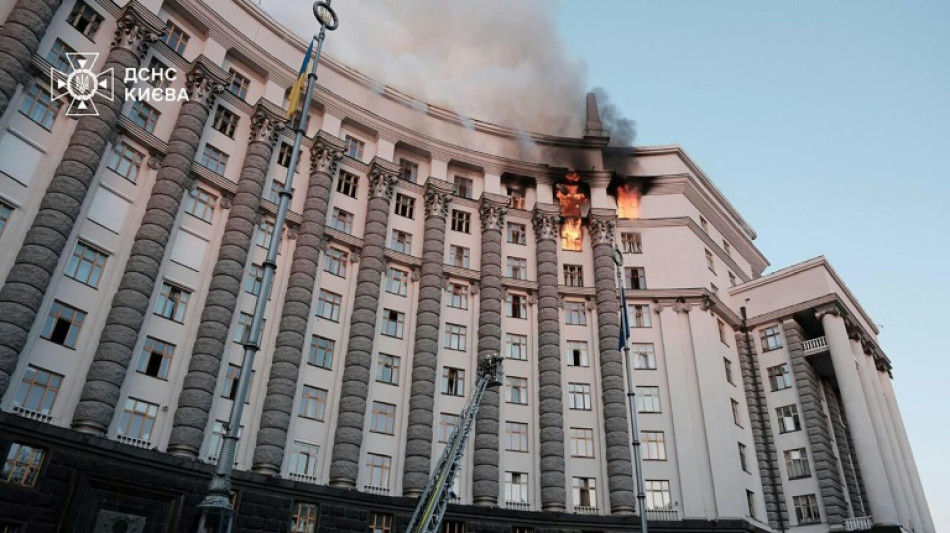 Trump ameaça impor sanções à Rússia após maior bombardeio contra a Ucrânia