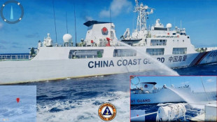 Manille accuse les garde-c&ocirc;tes chinois d'avoir tir&eacute; sur ses navires au canon &agrave; eau