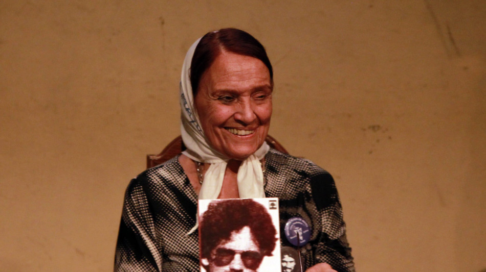 Argentina: morta Taty Almeida, simbolo delle madri di Plaza de Mayo