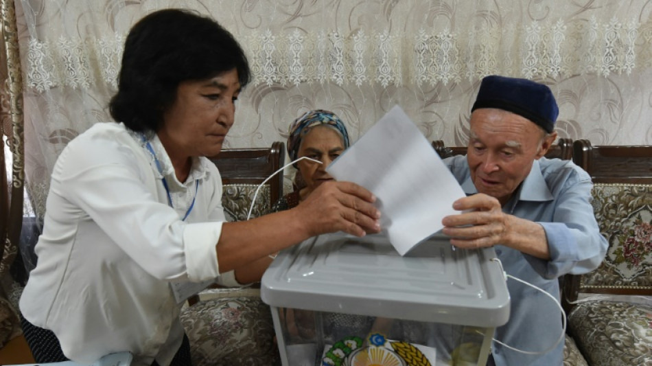 En Ouzb&eacute;kistan, une pr&eacute;sidentielle taill&eacute;e pour le sortant Mirzio&iuml;ev