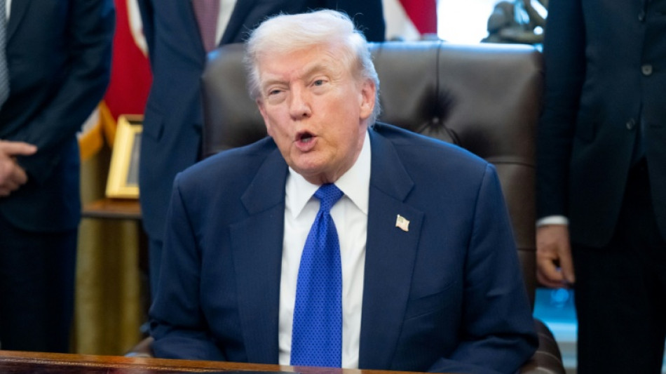 Trump dice que ahora reclama 1.000 millones en da&ntilde;os y perjuicios a Harvard