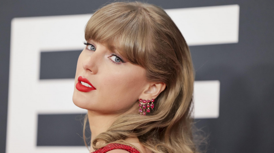 Taylor Swift Global Recording Artist pi&ugrave; venduta dell'anno