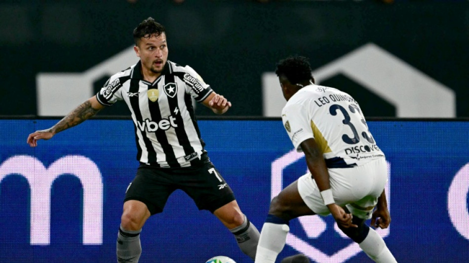 Botafogo vence LDU (1-0) em casa pela ida das oitavas da Libertadores