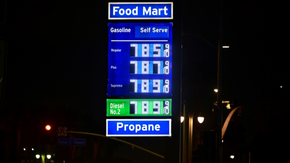 OPEP+ abre el grifo del petr&oacute;leo, pero no lo suficiente para frenar los precios