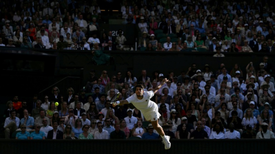 Alcaraz atropela Norrie e avan&ccedil;a &agrave;s semifinais de Wimbledon