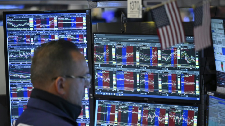 Wall Street ouvre en baisse, apr&egrave;s de nouvelles menaces de Trump sur les droits de douane