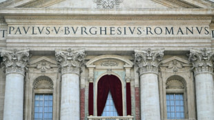 Fumaça branca no Vaticano, há um novo papa