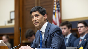 La Fed lascia i tassi fermi