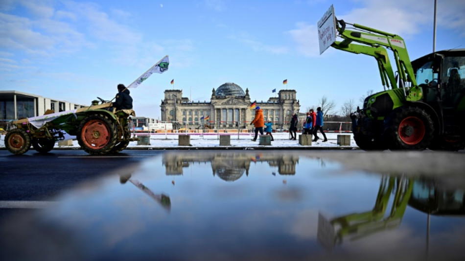 Agriculture: l'UE sous pression pour d&eacute;samorcer une col&egrave;re "multifactorielle" 