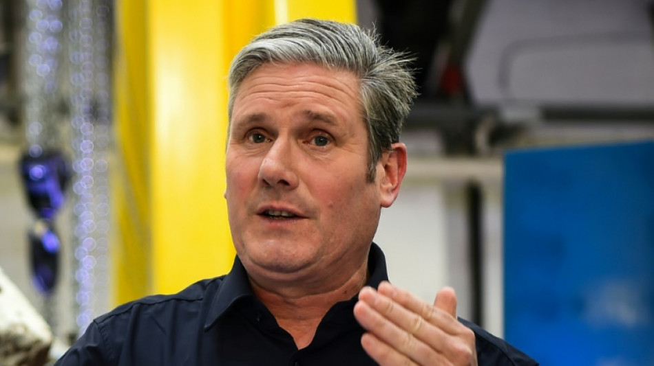 UK's Starmer meets Macron to burnish international standing