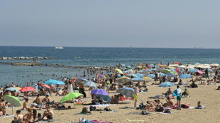 El mar alcanza una temperatura r&eacute;cord en una Espa&ntilde;a agobiada por el calor