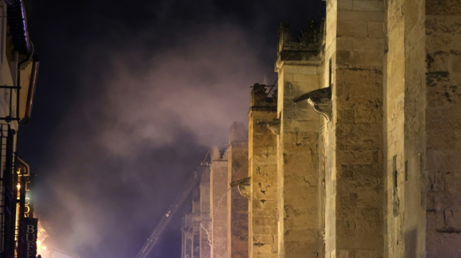 Weltberühmte Moschee-Kathedrale von Córdoba nach Feuer wieder für Besucher geöffnet