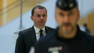 D&eacute;cision pour l'ex-ministre du Travail, Olivier Dussopt, soup&ccedil;onn&eacute; de favoritisme