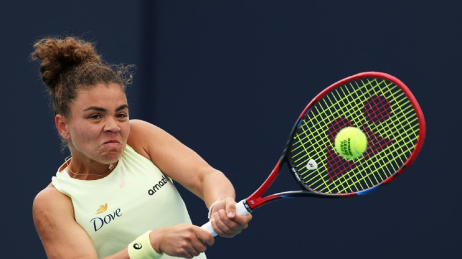 Paolini powers into Miami semi-finals