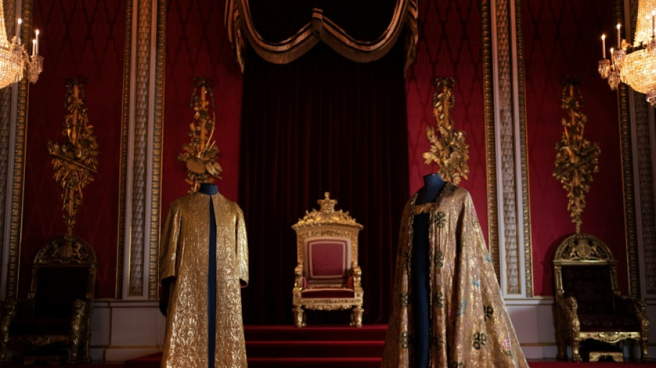 Velours, or et recyclage: les v&ecirc;tements du roi Charles III pour son couronnement