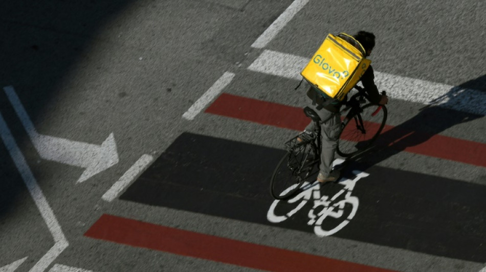 Sous la pression des autorit&eacute;s, Glovo va salarier ses livreurs en Espagne