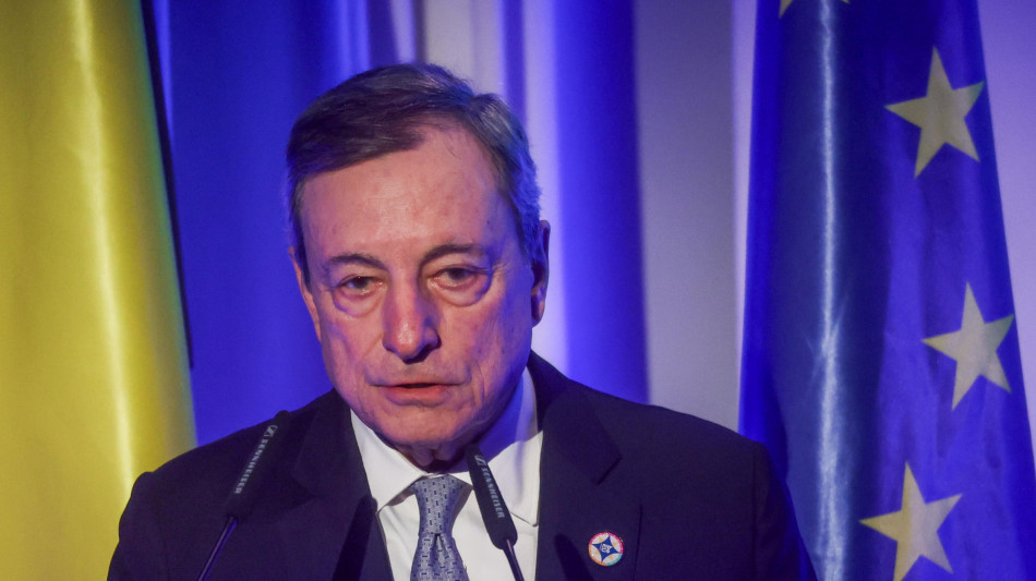 Draghi, 'l'Europa non pu&ograve; pi&ugrave; posporre le decisioni'