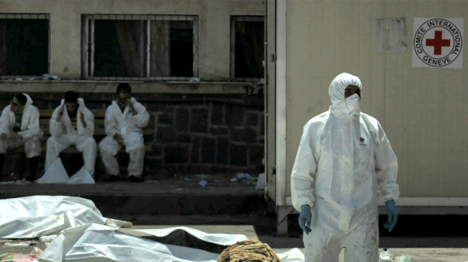 Dezenas de corpos aguardam para ser identificados no necrotério de Sweida