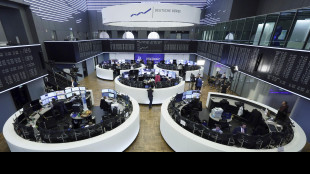 Borsa: l'Europa debole valuta annunci sui dazi, Milano -0,2%