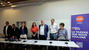 Sindicatos franceses convocam mobilização contra projeto de orçamento