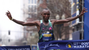 Keniano Evans Chebet gana por segunda vez consecutiva la marat&oacute;n de Boston