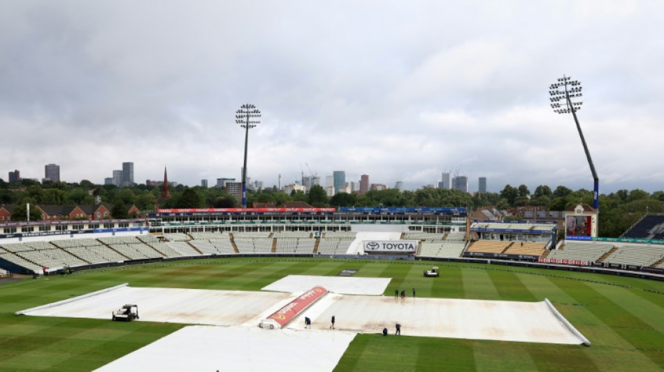 Rain delays India's bid for win over England in second Test 